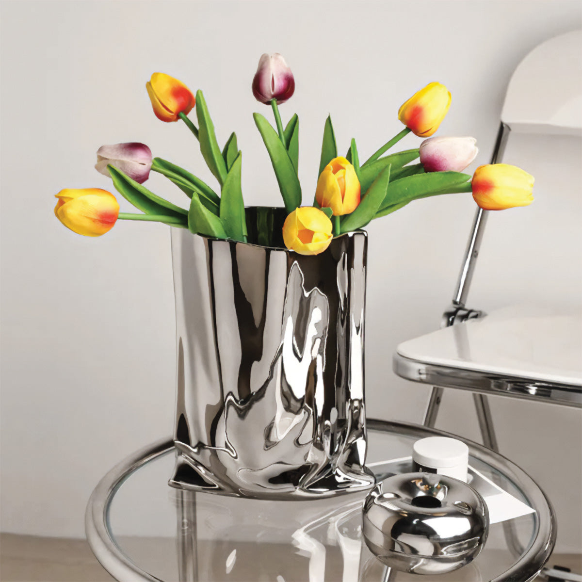 Plissierte Blumenvase aus Keramik – Elegantes Falten-Design in Chrom und Weiß Gelb, 23,5x16,5cm – Stilvolle Vasen für Ihr Zuhause-4
